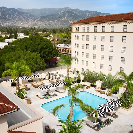 Pasadena Hotel & Pool-2