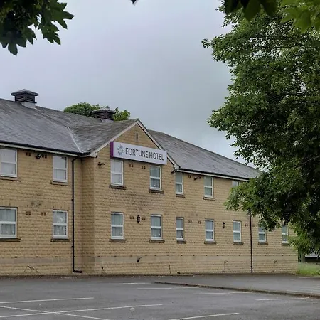 Premier Inn Huddersfield West-2