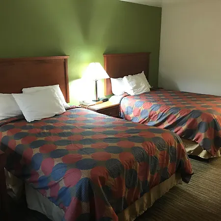 Super 8 By Wyndham Cave City-3