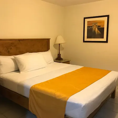 Hotel Guillen Jr-2