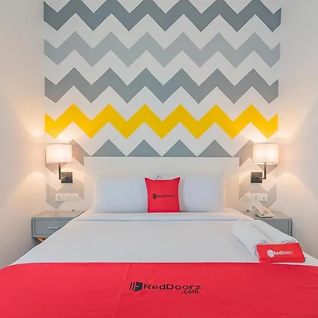 Reddoorz Premium @ Hotel Hebat-2