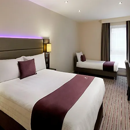 Premier Inn Glasgow-3