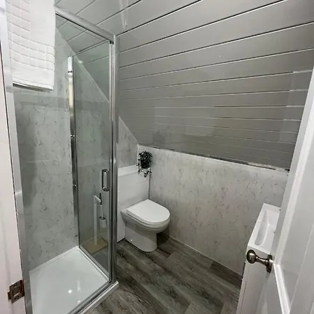 The Thistle Guest Rooms-3