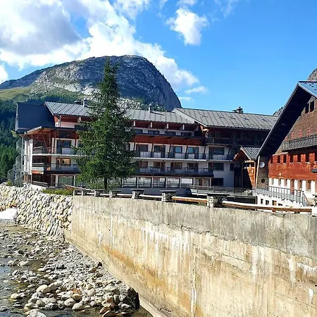 Village Vacances De Val D'Isere-3