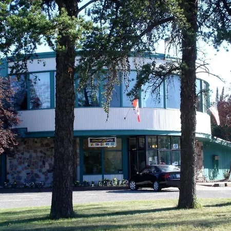 Falcon Lake Hotel-3