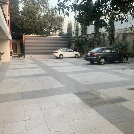 Hotel Merakee - Near Dahisar Mira Road Mumbai-3