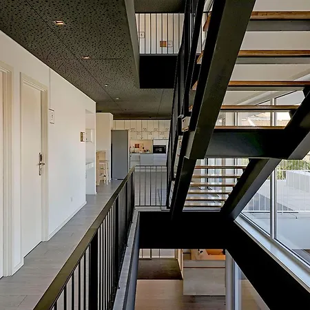 Uporto House Residence-3