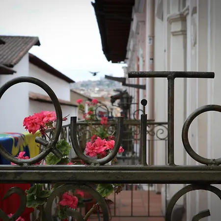 Friends Hotel & Rooftop - Historic Center & Museums-2