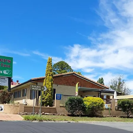Settlers Motor Inn-3