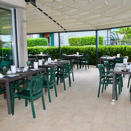 Hotel Cristina-2