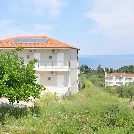 Calua Seaview Rooms-3