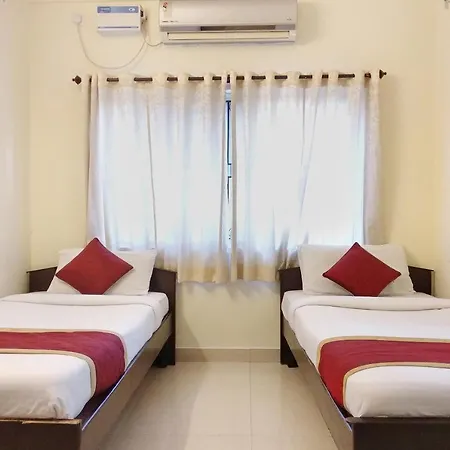 Super Oyo Capital O Premium Hotel Victoria Heights Near Sri Someshwara Swami Temple-2