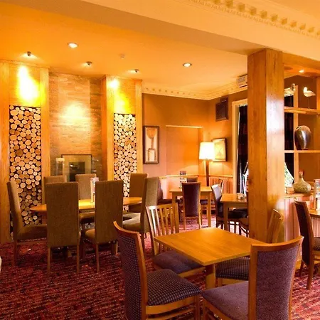 Premier Inn Liverpool-3