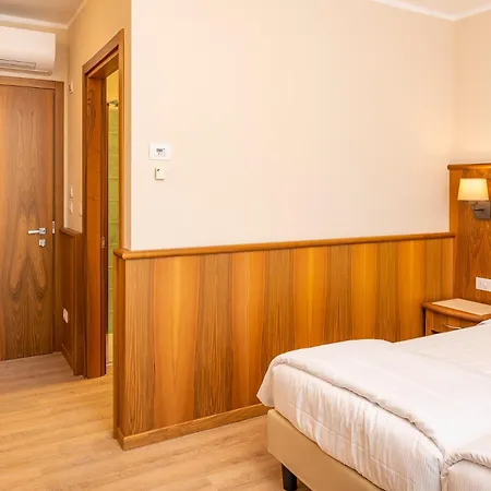 Hotel Centrale-3