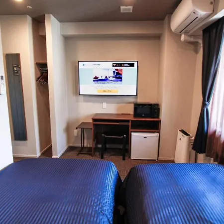 Hotel Livemax Osaka Honmachi-3