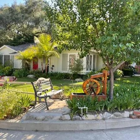 Glendale Guest House-2