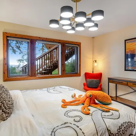 Octopus Den-3