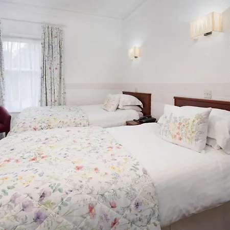Tankerville Arms Hotel-2