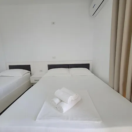Black Pearl Hotel-3