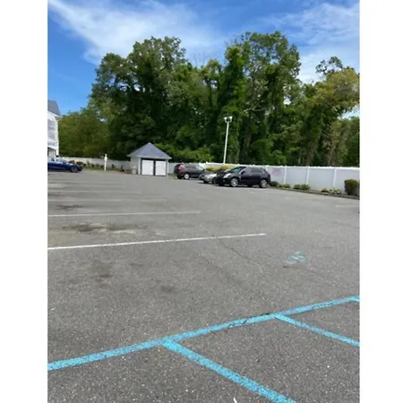 Studio Inn And Suites-2