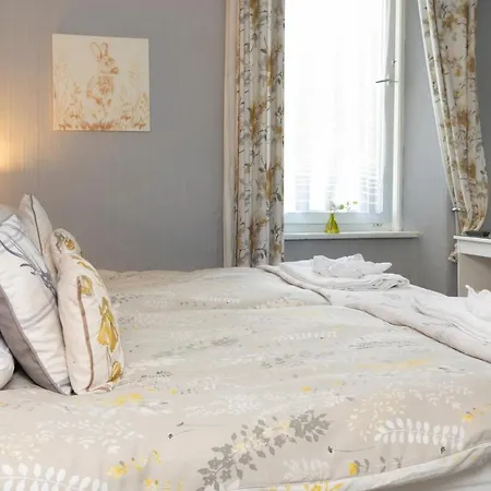 The Firs Bed And Breakfast-3