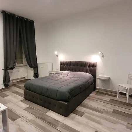 Rome Art Room-2