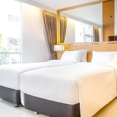 Fx Hotel Nana-3