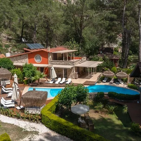 Zümrüt Çıralı Boutique Hotel-2