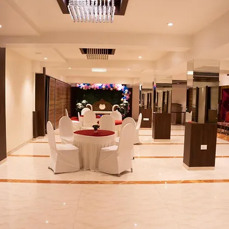 Gold Crest Business Hotel-2