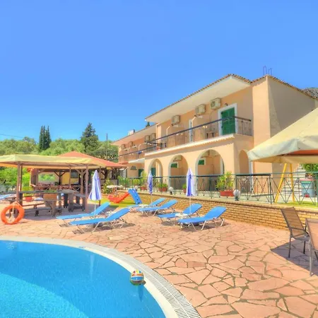 Filoxenia Studios And Mermaid Pool-2