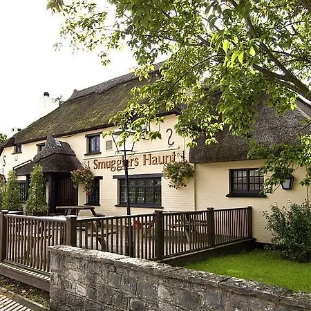 Premier Inn Bournemouth/Ferndown-3