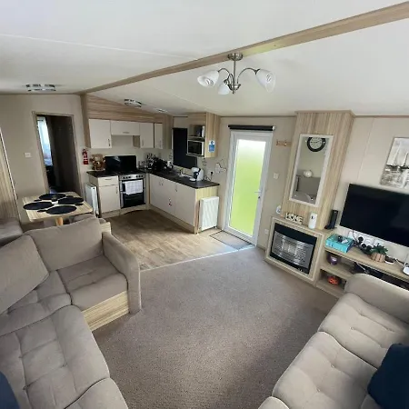 Holiday Park Caravan Fluffy In Harts Holiday Park-3