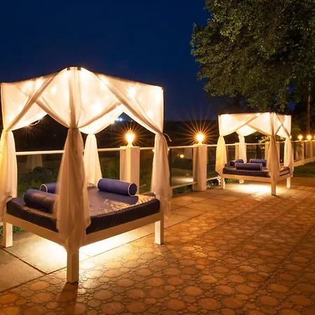 Zone Connect By The Park Calangute-2