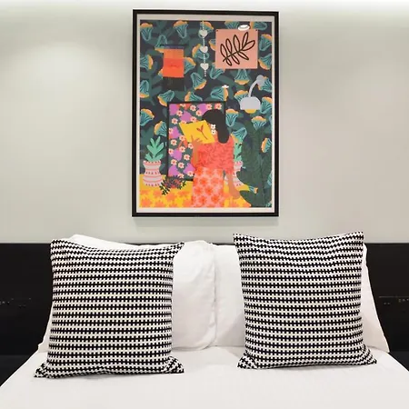 Stayprime Earls Court Serviced Apartments-3