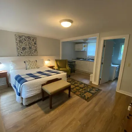 Hanscom'S Motel & Cottages-2