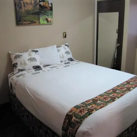 Bear Country Inn And Suites-2