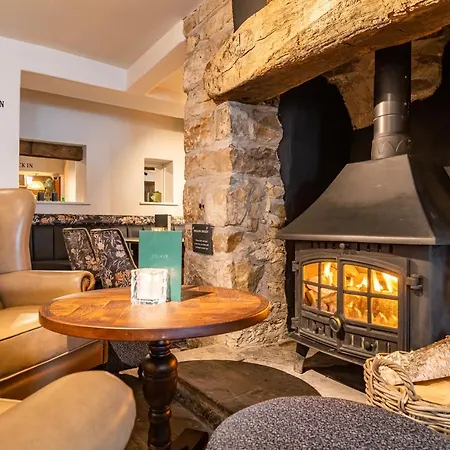 The Hawes Inn By Innkeeper'S Collection-3