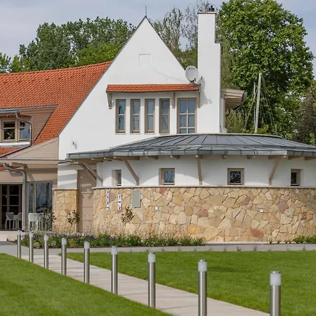 Balatonfoi Yacht Club-3