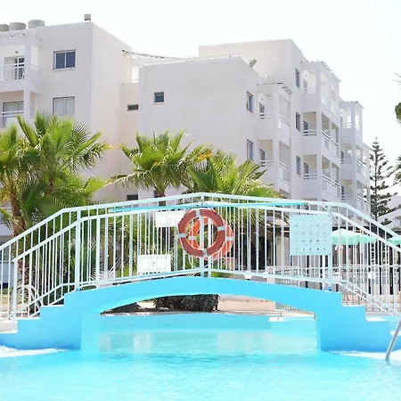 Astreas Beach Hotel Apartments-2