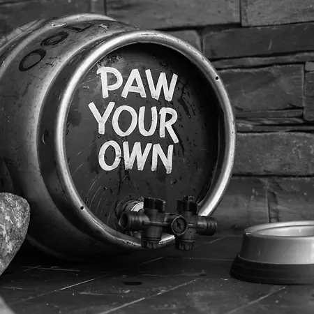 Twa Dogs Inn-2