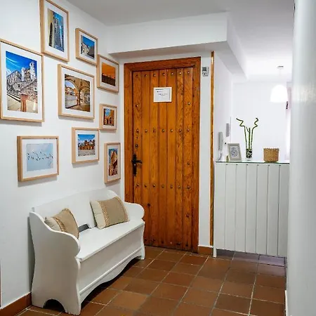 Hostal Plaza de Italia-2