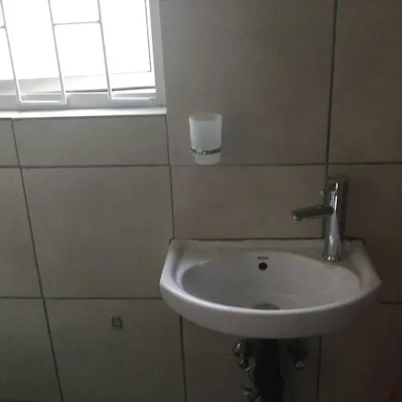 Ruros Guest House-2