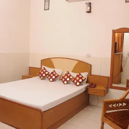 Fabhotel Surya Palace 2-2
