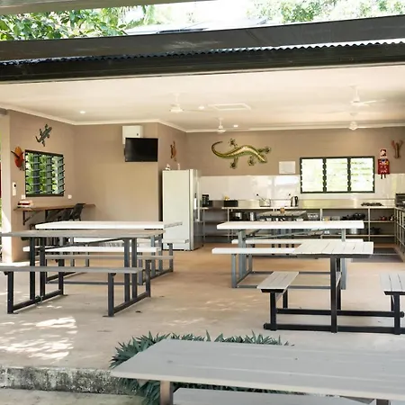 Oasis Tourist Park-3