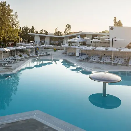 Falkensteiner Premium Mobile Homes And Camping Zadar-2
