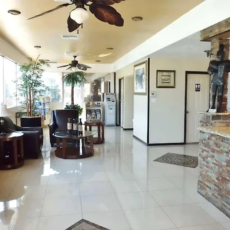 America'S Best Inn & Suites-Lakeland-3