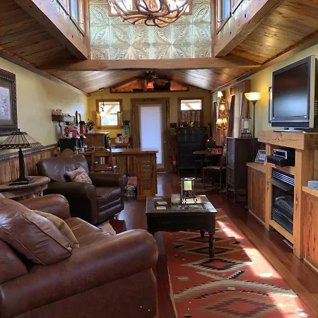Tabasco Ranch - Antler Cabin-3