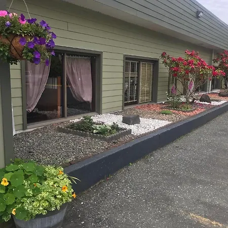 Airport Inn-3