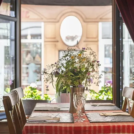 Hotel De Russie-3