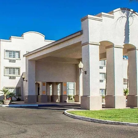 La Quinta Inn & Suites By Wyndham Safford Copper Valley-3